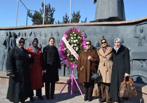 Akçil kadın haklarını değerlendirdi